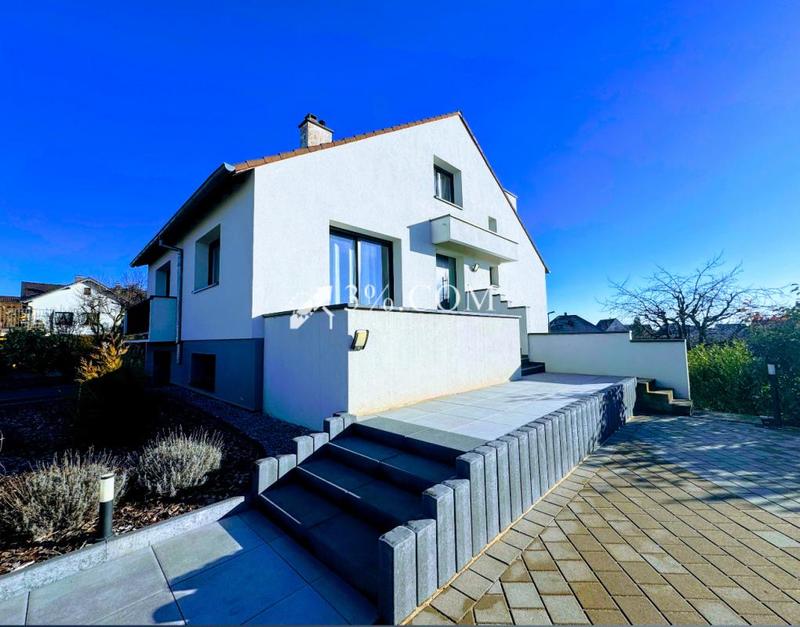 Maison - 150 m² - 7 pièces