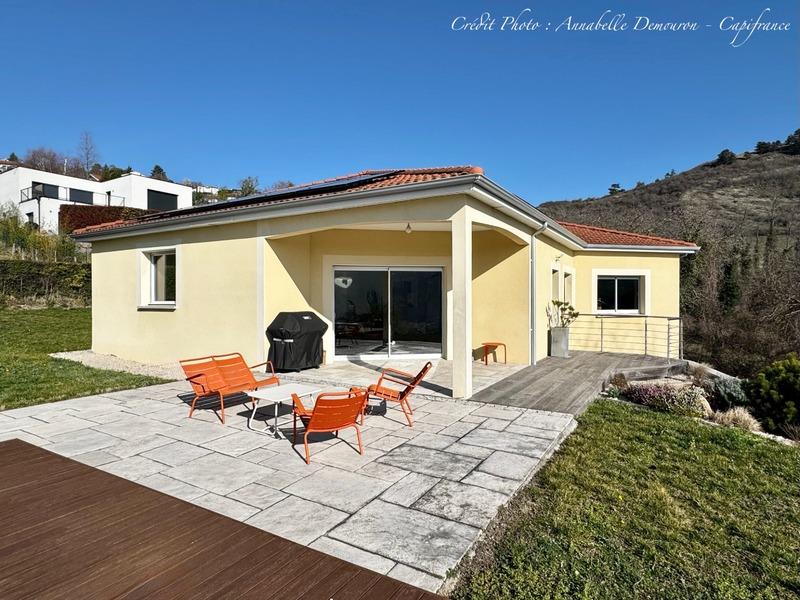 Maison - 196 m² - 6 pièces