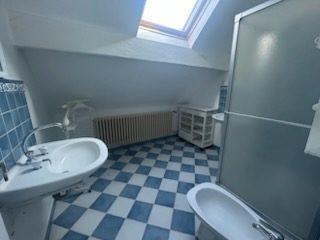 Maison - 258 m² - 8 pièces