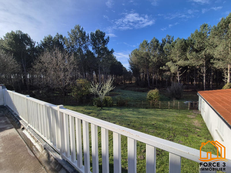 Maison - 215 m² - 7 pièces