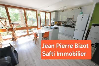 Appartement - 77 m² - 4 pièces