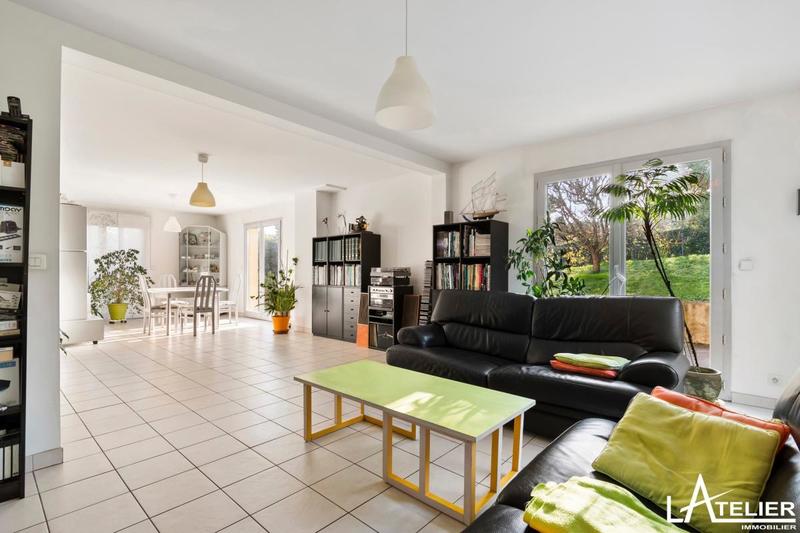 Maison - 196 m² - 7 pièces