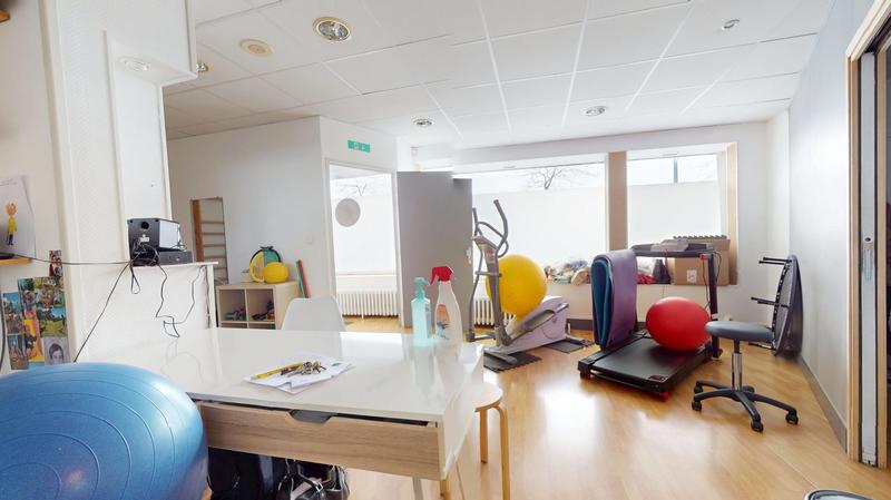 Local commercial - 57 m² - 4 pièces