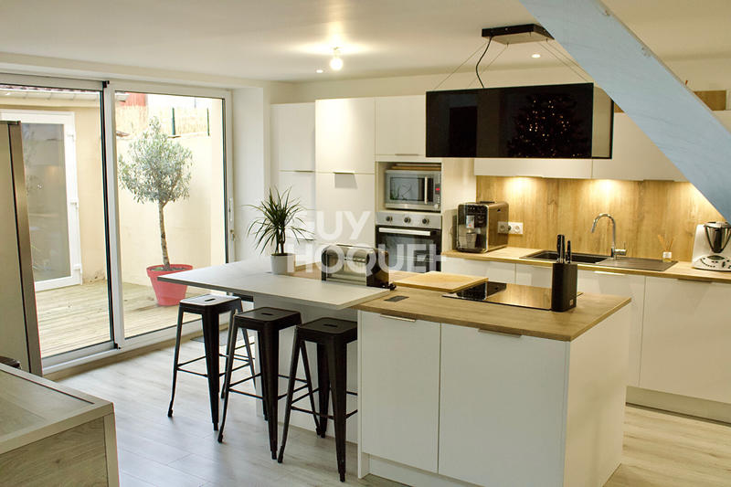 Maison - 141 m² - 5 pièces