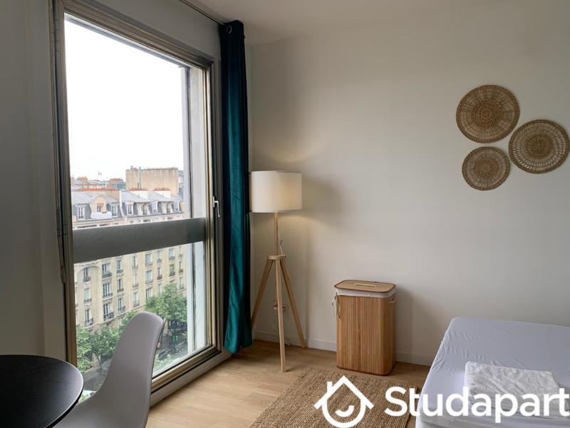 Chambre - 11 m² - 1 pièce