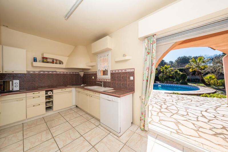 Villa - 195 m² - 4 pièces