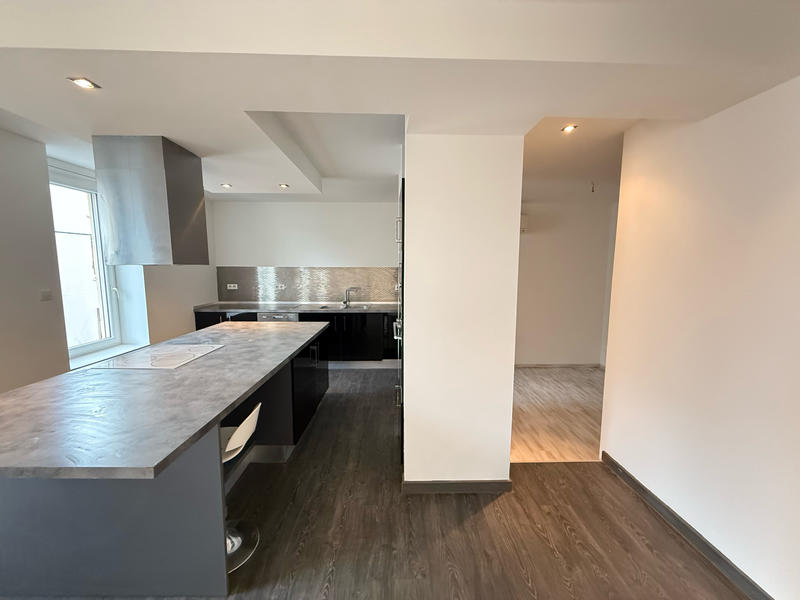 Appartement - 75 m² - 3 pièces