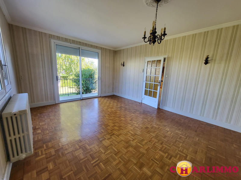 Maison traditionnelle - 134 m² - 5 pièces