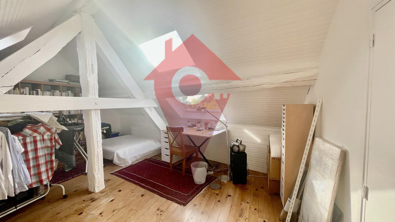 Maison - 200 m² - 7 pièces