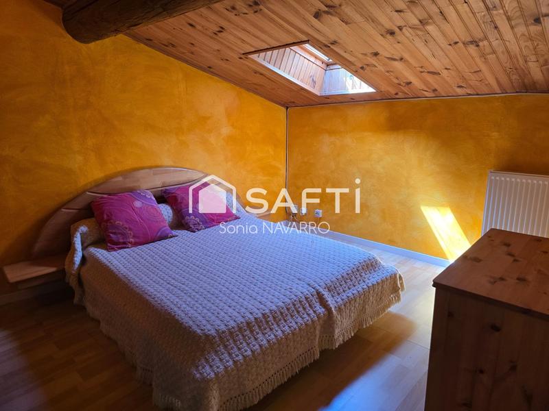 Maison - 180 m² - 8 pièces