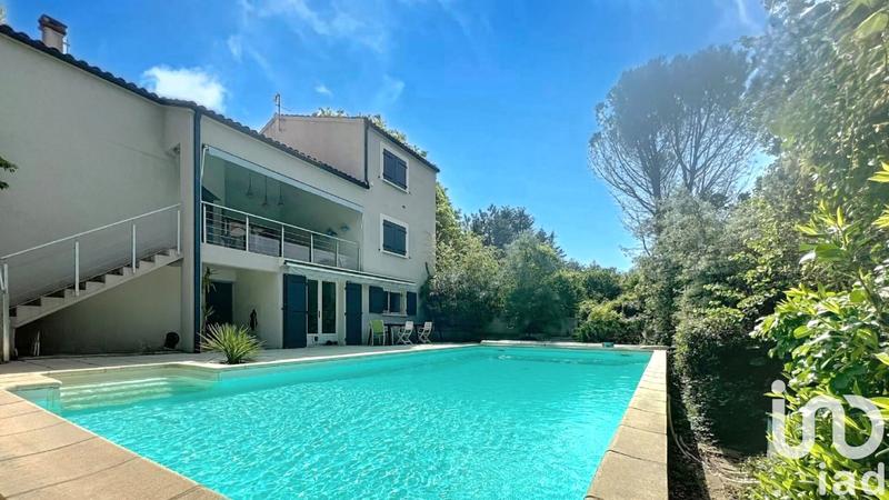 Maison de maîtres - 220 m² - 9 pièces