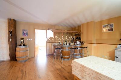 Maison de village - 390 m² - 7 pièces