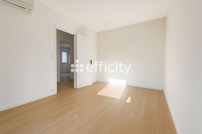 Villa - 130 m² - 7 pièces