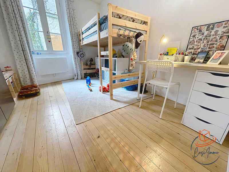 Appartement - 94 m² - 4 pièces