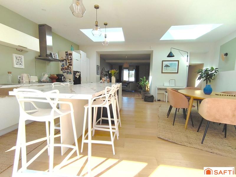 Maison - 167 m² - 6 pièces