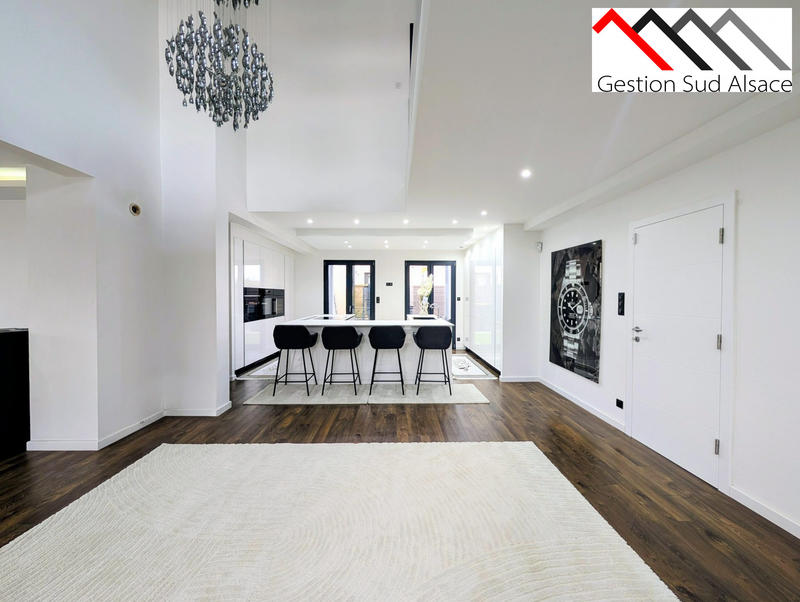 Villa - 236 m² - 7 pièces