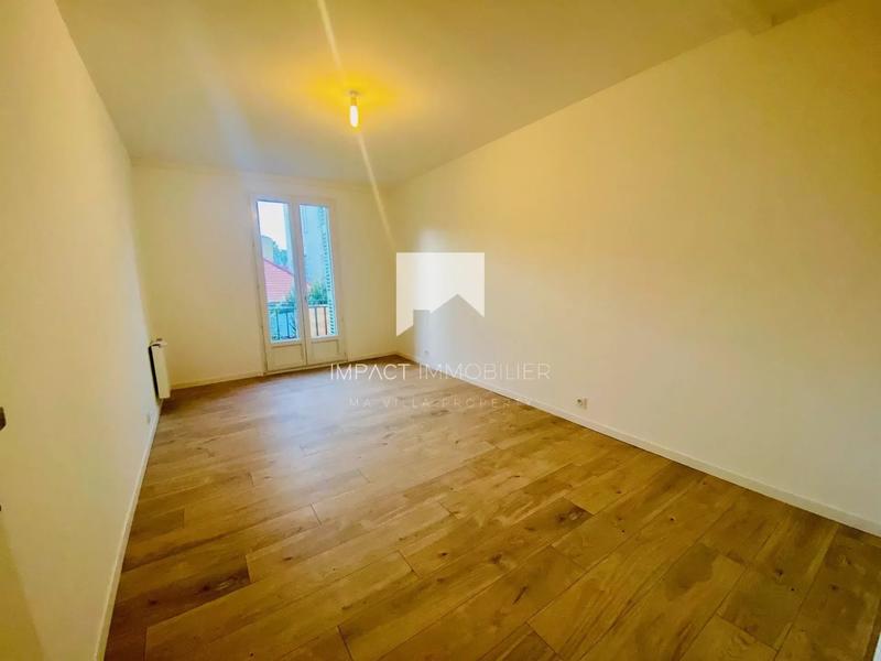 Appartement - 90 m² - 4 pièces
