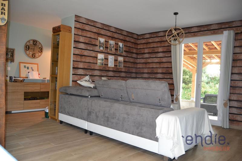 Maison - 98 m² - 5 pièces