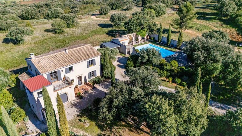 Maison - 191 m² - 6 pièces