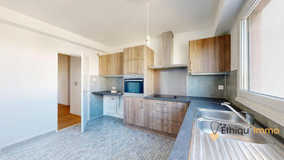 Appartement - 83 m² - 3 pièces