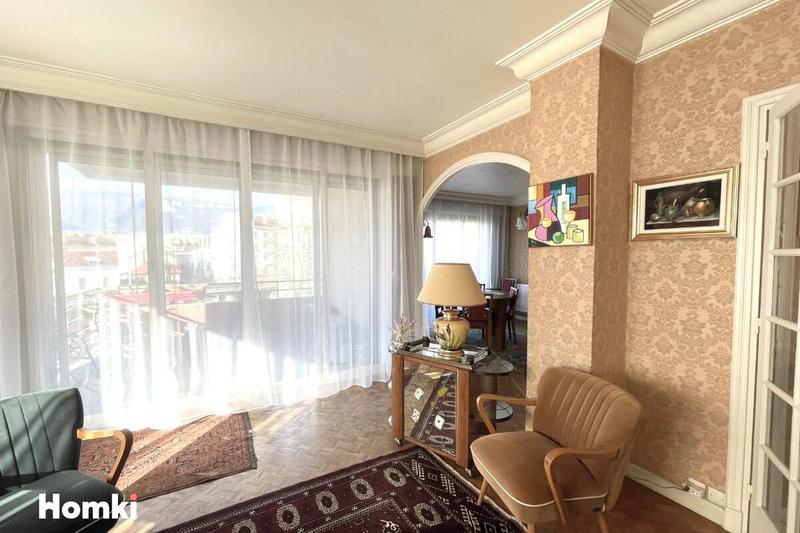 Appartement - 131 m² - 5 pièces