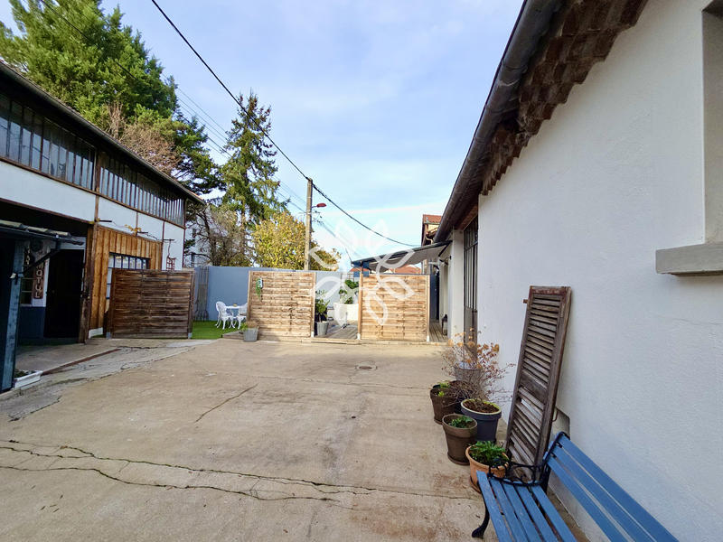 Maison - 150 m² - 8 pièces