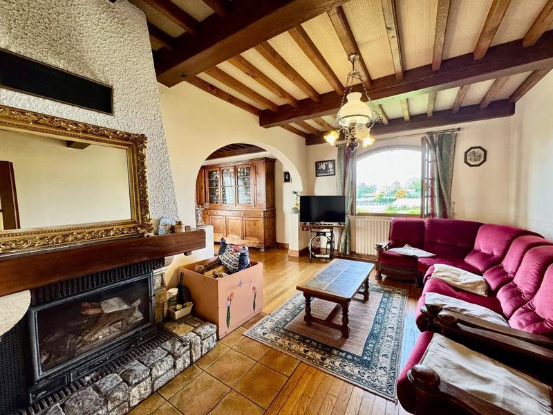 Maison - 254 m² - 9 pièces