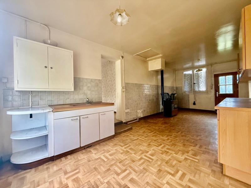 Maison - 80 m² - 6 pièces