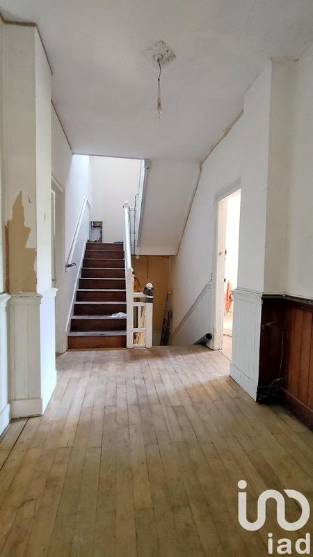 Maison - 282 m² - 11 pièces