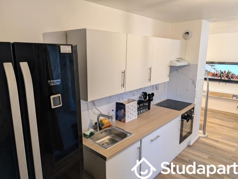 Chambre - 10 m² - 1 pièce