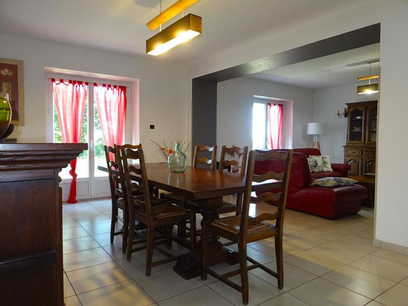 Maison - 178 m² - 6 pièces