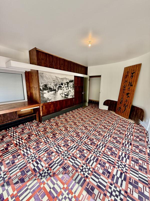 Maison traditionnelle - 232 m² - 7 pièces