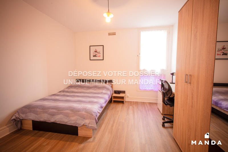 Chambre - 11 m² - 4 pièces