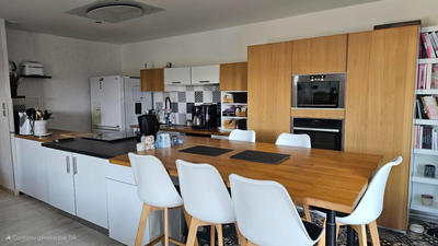 Maison - 121 m² - 6 pièces