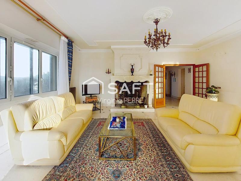 Villa - 223 m² - 7 pièces