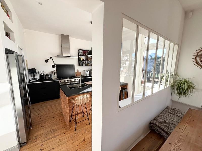 Maison de maîtres - 330 m² - 9 pièces