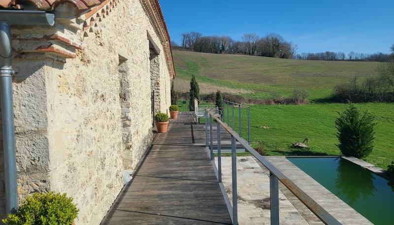 Demeure - 480 m² - 5 pièces