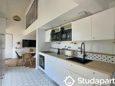 Chambre - 9 m² - 1 pièce