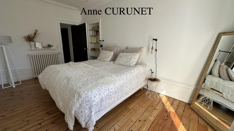 Appartement - 147 m² - 5 pièces