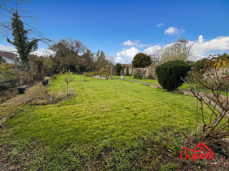 Maison - 201 m² - 7 pièces