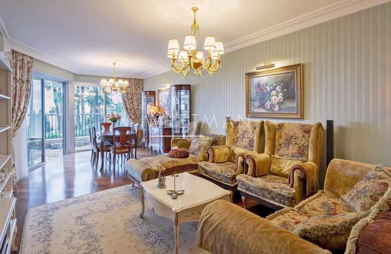 Appartement - 114 m² - 4 pièces