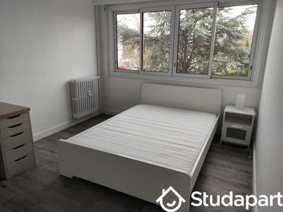 Chambre - 9 m² - 1 pièce