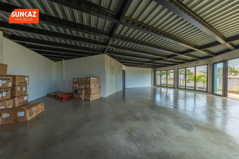 Local d'activités - 85 m²