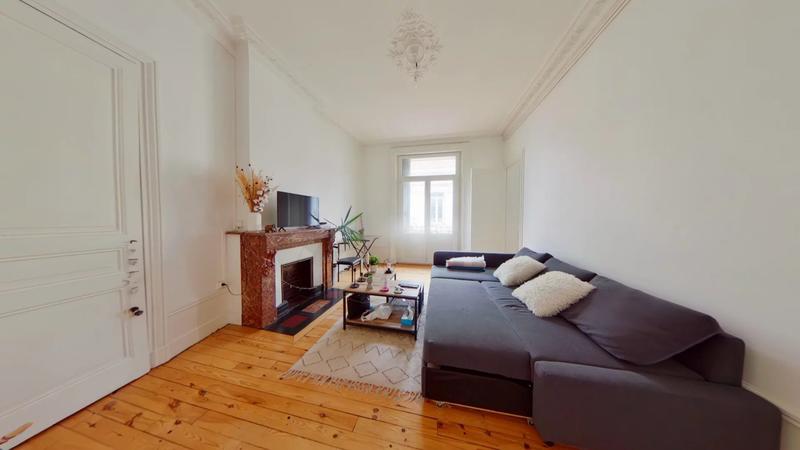 Appartement - 65 m² - 2 pièces