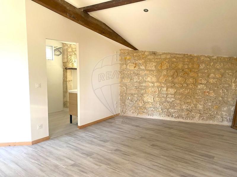 Maison - 245 m² - 8 pièces