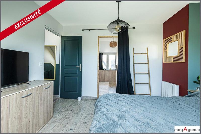 Maison - 161 m² - 9 pièces