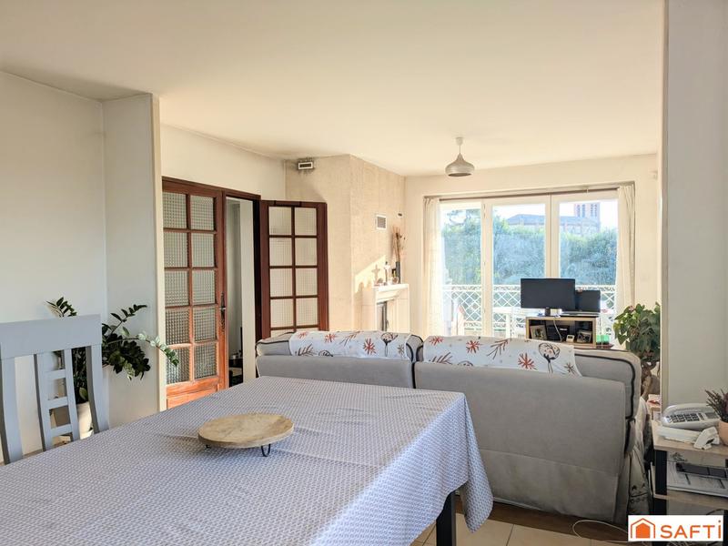 Maison - 95 m² - 5 pièces