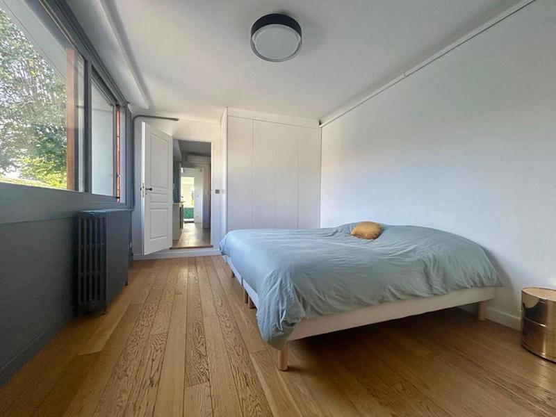 Maison - 230 m² - 6 pièces