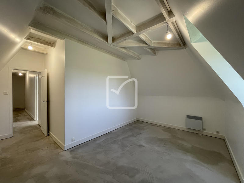 Propriété - 218 m² - 10 pièces