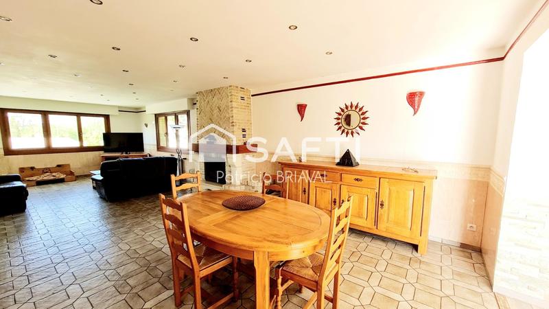 Maison - 157 m² - 8 pièces